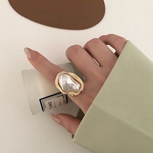 NEW ! Elegant Adjustable Pearl Ring. Statement Ring. Luxury Vintage Ring 💍